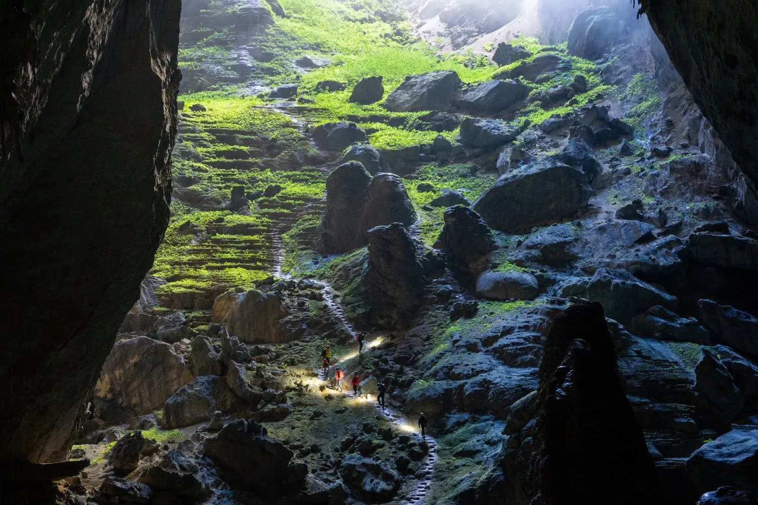 ho-sut-2-son-doong.webp